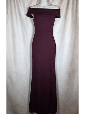 NWOT Lulus Burgundy Off the Shoulder Maxi Dress Size Small